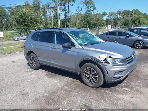 3VV3B7AX5MM063661 — 2021 Volkswagen Tiguan, Передняя часть (Front End), фото до ремонта
