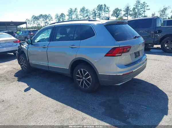 3VV3B7AX5MM063661 — 2021 Volkswagen Tiguan, фото 3 с аукциона IAAI, Передняя часть