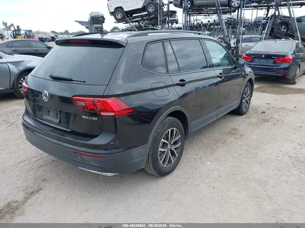 3VV1B7AX7MM017854 — 2021 Volkswagen Tiguan, фото 4 с аукциона IAAI, Передняя часть слева