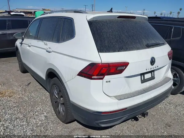 3VV3B7AX4NM080484 — 2022 Volkswagen Tiguan, фото 3 с аукциона IAAI 11.10.2026, Передняя часть справа