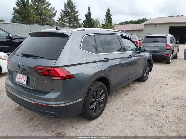 3VV2B7AX0NM107417 — 2022 Volkswagen Tiguan, фото 4 с аукциона IAAI, Передняя часть слева