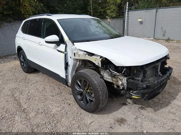 3VV2B7AX9NM080198 — 2022 Volkswagen Tiguan, Передняя часть (Front End), фото до ремонта
