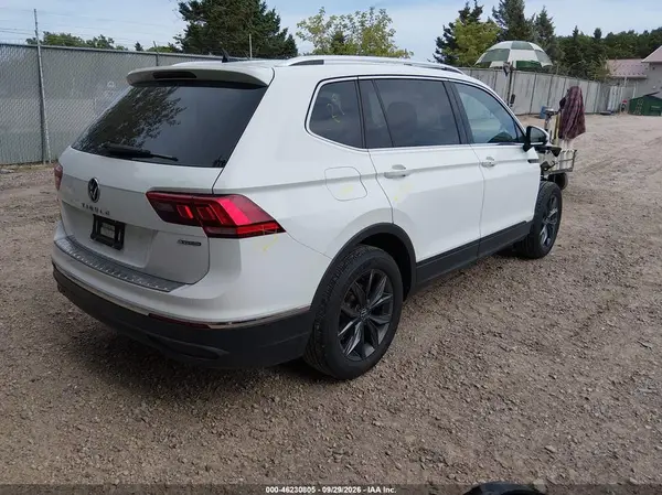 3VV2B7AX9NM080198 — 2022 Volkswagen Tiguan, фото 4 с аукциона IAAI, Передняя часть