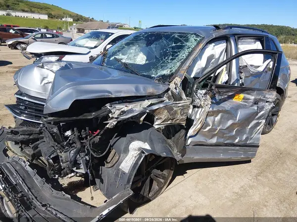 3VV8B7AX4PM015823 — 2023 Volkswagen Tiguan, фото 2 с аукциона IAAI, Левый бок