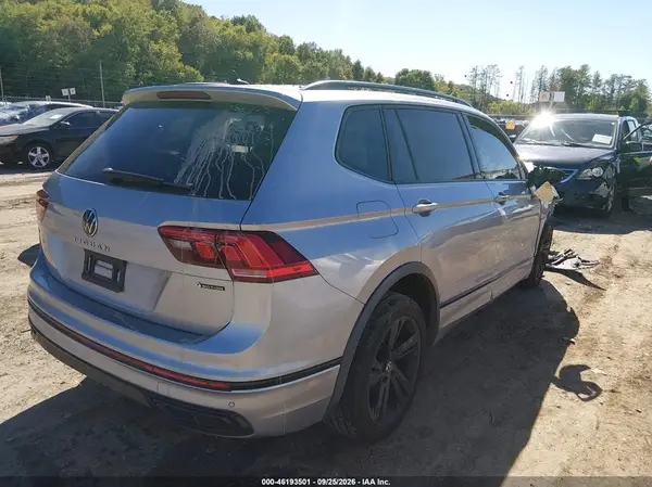 3VV8B7AX4PM015823 — 2023 Volkswagen Tiguan, фото 4 с аукциона IAAI, Левый бок