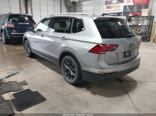 3VVMB7AX8RM098707 — 2024 Volkswagen Tiguan, фото 3 с аукциона IAAI, Передняя часть