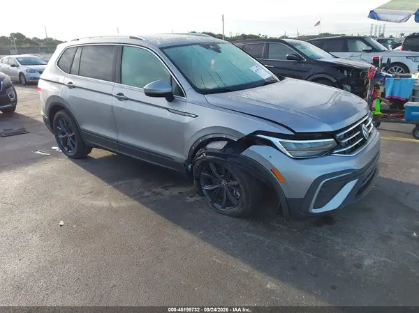 3VVNB7AX7RM035764 — 2024 Volkswagen Tiguan, Опрокидывание (Rollover), фото до ремонта