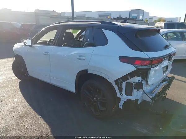 3VVHR7RM8TM023827 — 2026 Volkswagen Tiguan, фото 3 с аукциона IAAI, Передняя часть