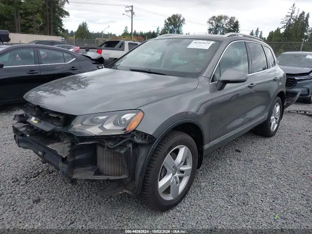 WVGEP9BP1ED012685 — 2014 Volkswagen Touareg Tdi Lux, фото 2 с аукциона IAAI 14.10.2026, Передняя часть