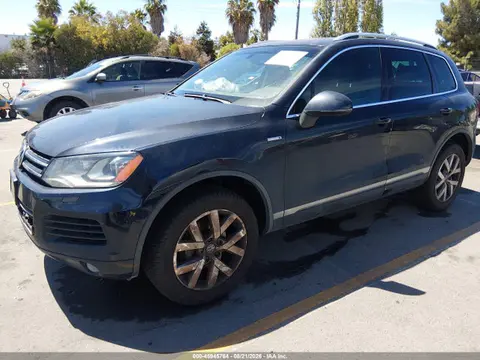 2014 Volkswagen Touareg X VIN WVGEP9BPXED014886 фото 2