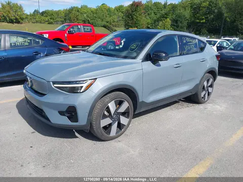 2023 Volvo C40 Recharge Pure Electric Twin Ultimate VIN YV4ED3GM9P2045826 фото 2