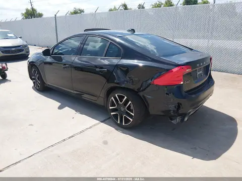 2017 Volvo S60 T5 Dynamic VIN YV126MFL4H2438272 фото 3