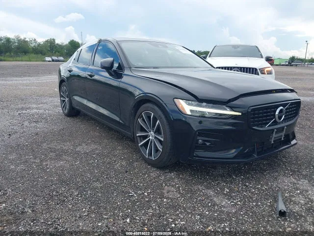 2021 Volvo S60 T5 Momentum VIN 7JR102TZXMG107839 фото 1