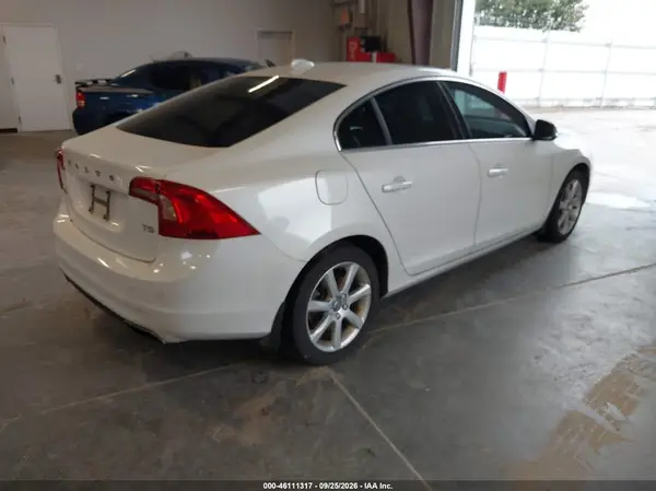 2016 VOLVO S60 VIN YV126MFK1G2406014 фото 4