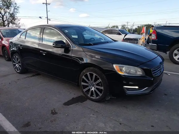 LYV402HK2JB172361 — 2018 Volvo S60, Естественный износ (Normal Wear & Tear), фото до ремонта