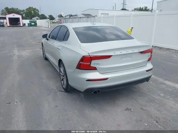 7JR102FK7KG000663 — 2019 Volvo S60, фото 3 с аукциона IAAI 09.10.2026, Передняя часть слева