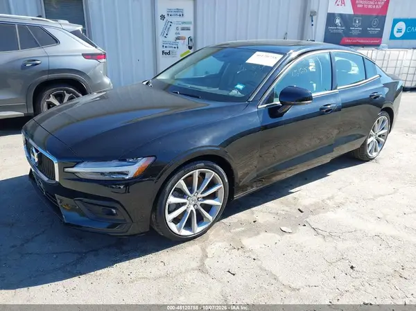 7JRA22TKXMG092238 — 2021 Volvo S60, фото 2 с аукциона IAAI 15.10.2026, Подтопление
