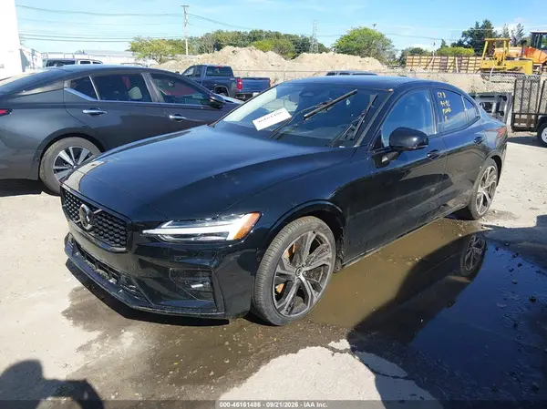 7JRL12TW7PG255298 — 2023 Volvo S60, фото 2 с аукциона IAAI, Подтопление