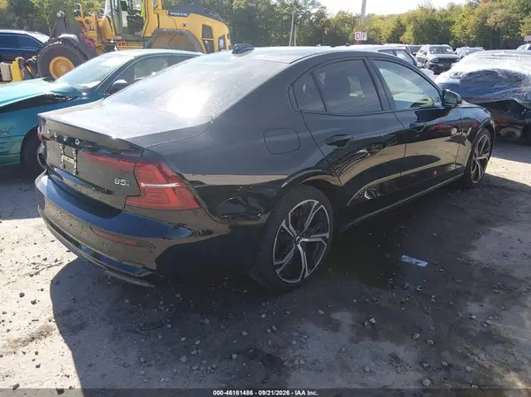 7JRL12TW7PG255298 — 2023 Volvo S60, фото 4 с аукциона IAAI, Подтопление