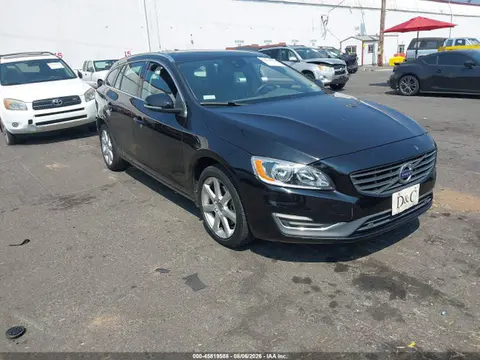 YV140MEK0H1368651 — 2017 Volvo V60 T5 Premier, Задняя часть (Rear), фото до ремонта