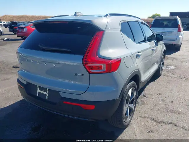 YV4L12UC7T2776643 — 2026 Volvo XC40 PLUS, фото 4 с аукциона IAAI 14.10.2026, Передняя часть
