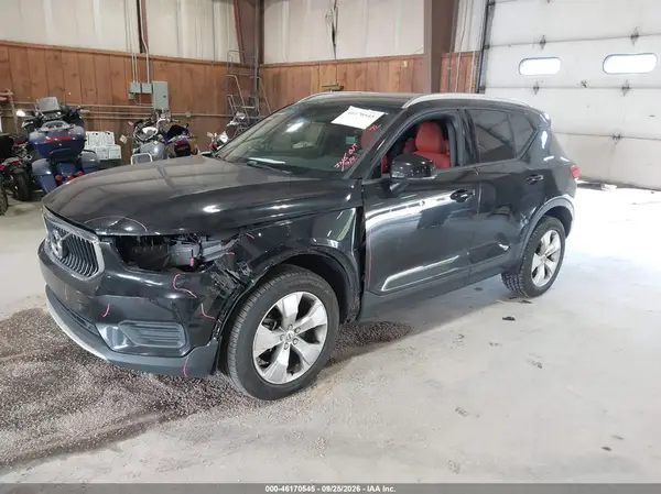 YV4162XZ9K2009495 — 2019 Volvo XC40, фото 2 с аукциона IAAI, Передняя часть слева