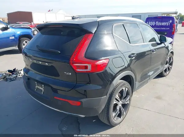 YV4AC2HLXL2336072 — 2020 Volvo XC40, фото 4 с аукциона IAAI, Передняя часть