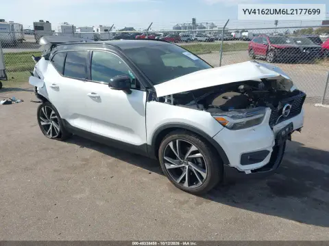YV4162UM6L2177699 — 2020 Volvo XC40, Передняя часть, фото до ремонта