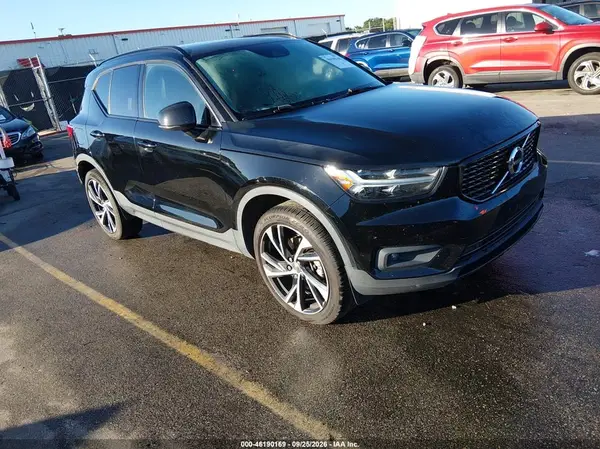 YV4AC2HM1M2561622 — 2021 Volvo XC40, Задняя часть (Rear), фото до ремонта
