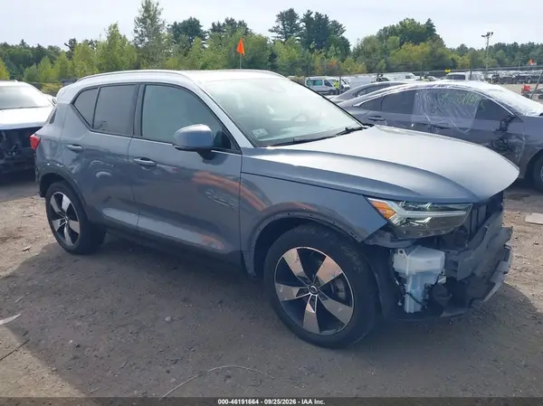 YV4162UK7M2472164 — 2021 Volvo XC40, Задняя часть (Rear), фото до ремонта