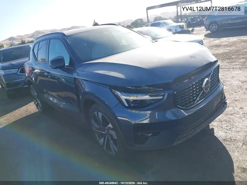 2026 Volvo Xc40 Ultra, B5 Awd Gas (Mild Hybrid), Dark VIN YV4L12UM7T2816678 фото 1