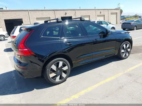 2024 Volvo Xc60 Recharge Plug-in Hybrid T8 Plus Dark Theme VIN YV4H60DLXR1860725 фото 4