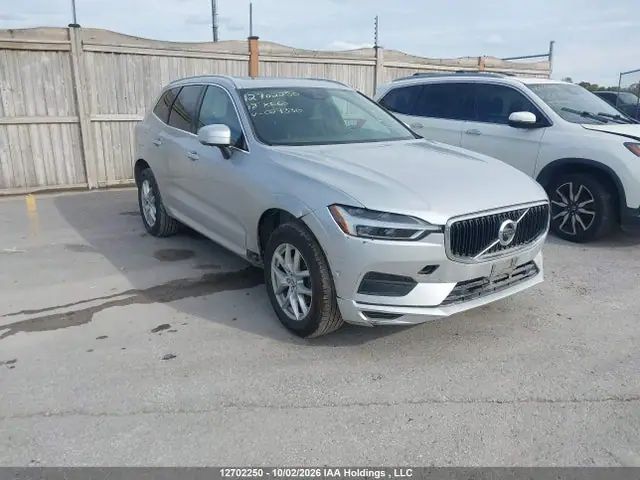 YV4102RK4J1027330 — 2018 Volvo XC60 T5 Momentum, Передняя часть справа (Right Front), фото до ремонта
