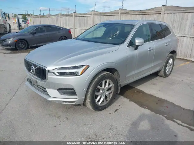 YV4102RK4J1027330 — 2018 Volvo XC60 T5 Momentum, фото 2 с аукциона IAAI 14.10.2026, Передняя часть справа