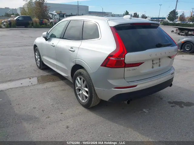 YV4102RK4J1027330 — 2018 Volvo XC60 T5 Momentum, фото 3 с аукциона IAAI 14.10.2026, Передняя часть справа