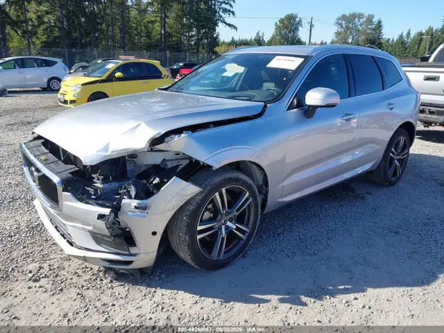 LYVA22RK3JB110110 — 2018 Volvo XC60 T6 Momentum, фото 2 с аукциона IAAI 14.10.2026, Передняя часть