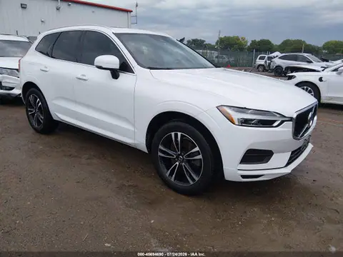 YV4A22RK2L1442062 — 2020 Volvo XC60 T6 Momentum, Град (Hail), фото до ремонта