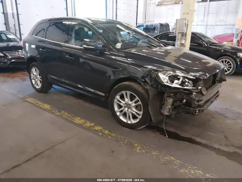 YV4612RK5F2644448 — 2015 Volvo XC60, Передняя часть (Front End), фото до ремонта