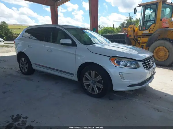 YV449MRK7G2893749 — 2016 Volvo XC60, Естественный износ (Normal Wear & Tear), фото до ремонта