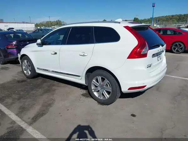 YV449MRK3G2924463 — 2016 Volvo XC60, фото 3 с аукциона IAAI, Передняя часть слева