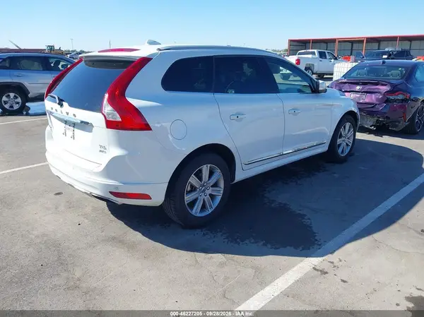 YV449MRK3G2924463 — 2016 Volvo XC60, фото 4 с аукциона IAAI, Передняя часть слева