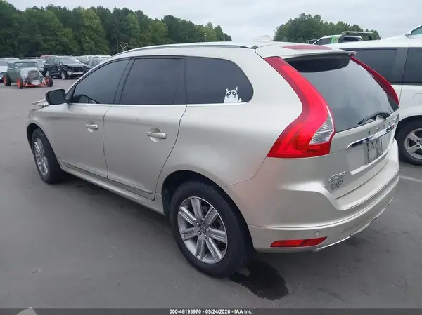 YV440MRU9H2006620 — 2017 Volvo XC60, фото 3 с аукциона IAAI, Пожар двигателя