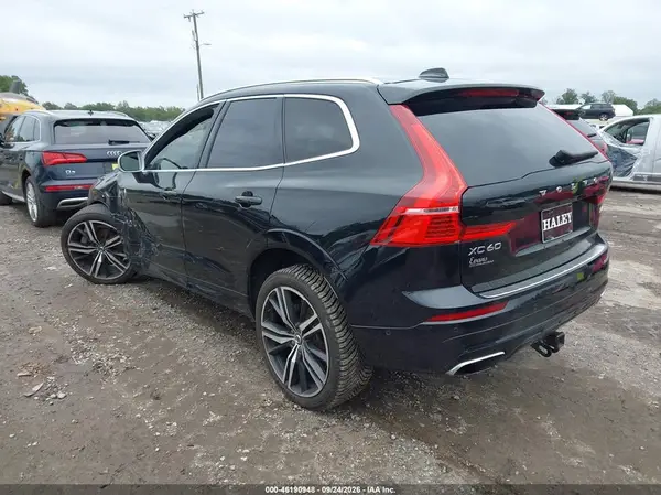 LYVA22RM8KB302402 — 2019 Volvo XC60, фото 3 с аукциона IAAI, Передняя часть слева