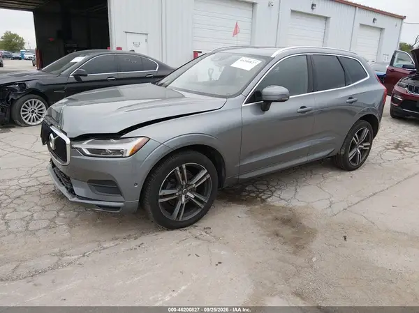 LYV102RK5KB241885 — 2019 Volvo XC60, фото 2 с аукциона IAAI, Передняя часть