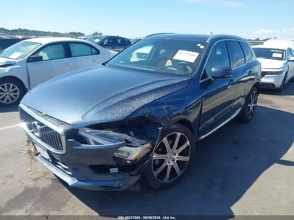 YV4102DL8L1512024 — 2020 Volvo XC60, фото 2 с аукциона IAAI, Передняя часть
