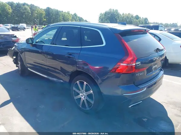 YV4102DL8L1512024 — 2020 Volvo XC60, фото 3 с аукциона IAAI, Передняя часть