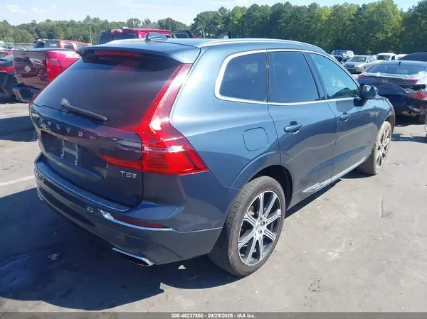 YV4102DL8L1512024 — 2020 Volvo XC60, фото 4 с аукциона IAAI, Передняя часть