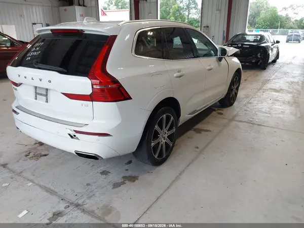 YV4102DL9M1681907 — 2021 Volvo XC60, фото 4 с аукциона IAAI 05.10.2026, Передняя часть