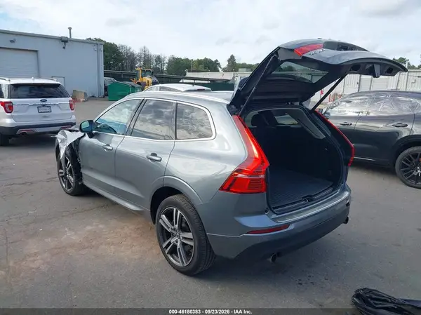 YV4102RK7M1813529 — 2021 Volvo XC60, фото 3 с аукциона IAAI 13.10.2026, Передняя часть слева