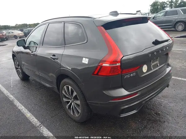 YV4L12RL7R1944742 — 2024 Volvo XC60, фото 3 с аукциона IAAI, Передняя часть